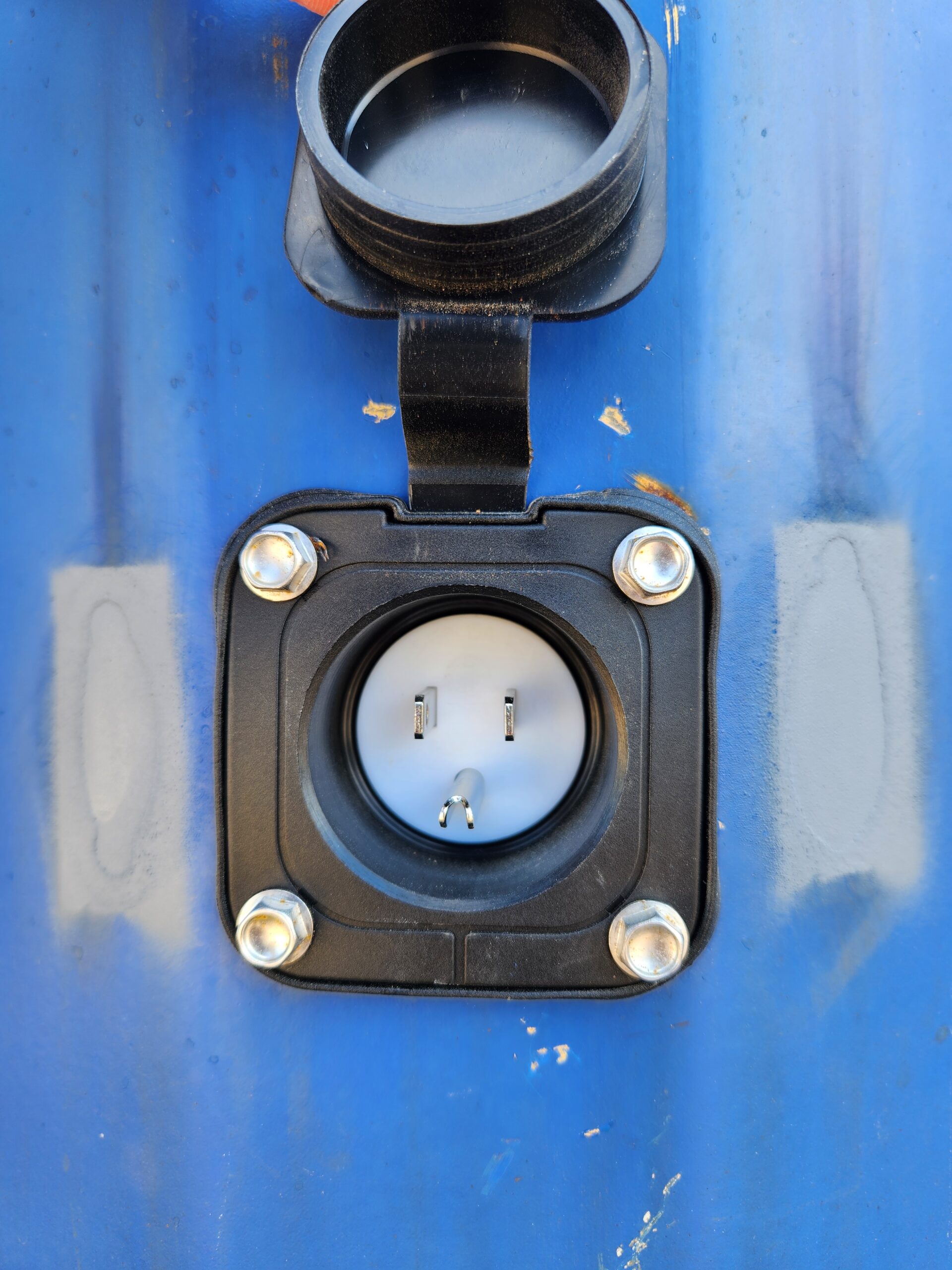 electrical feature plug n play containers